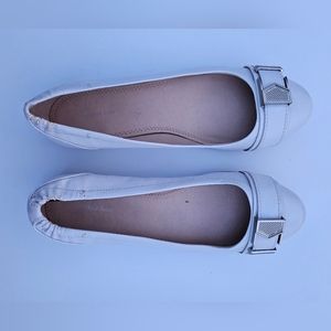 Calvin Klein Jeans White Flats Buckle Strap Size 8.5
